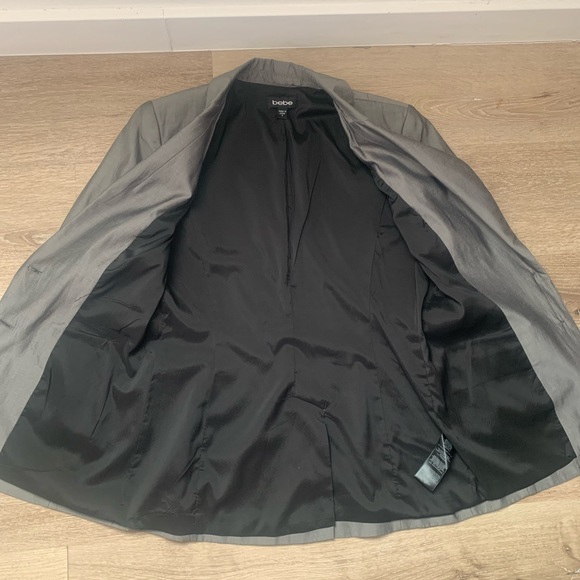 Bebe blazer. - Picture 10 of 11